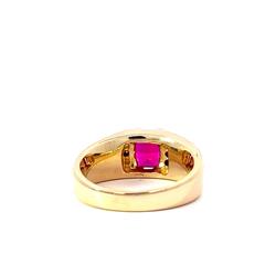 Striking! Size 10 Stepped Side Red Gemstone & Diamond Ring 10KT Yellow Gold 12g